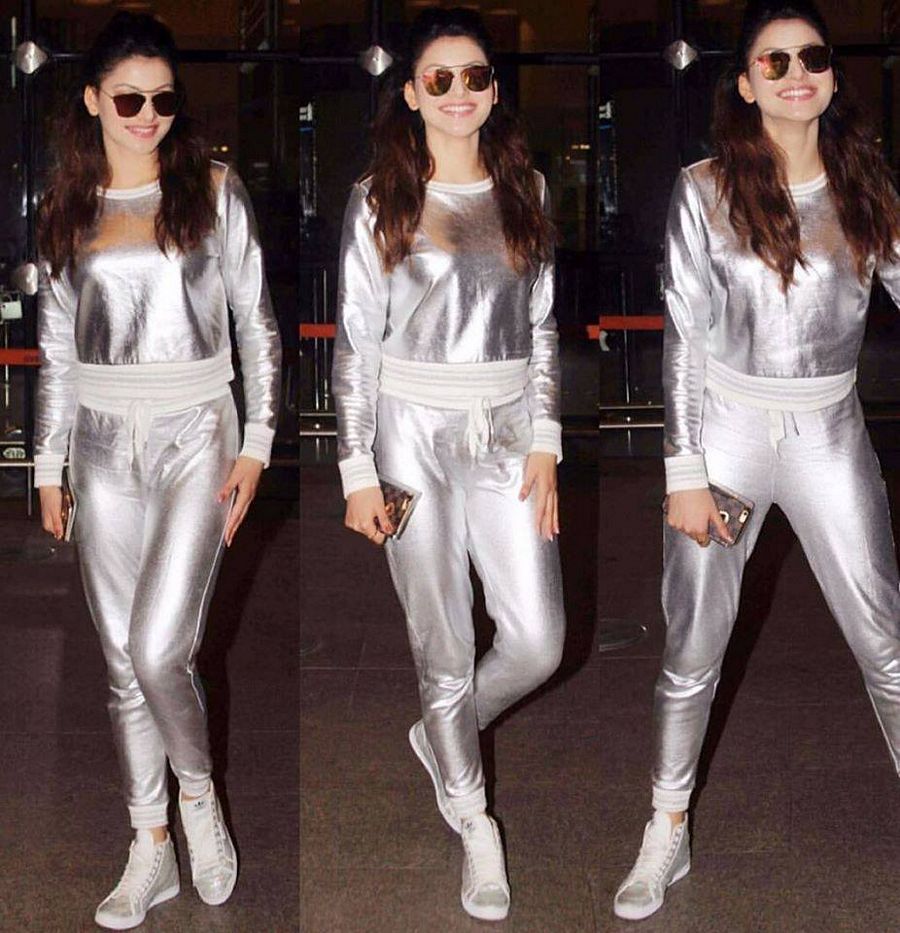 Urvashi Rautela Pics