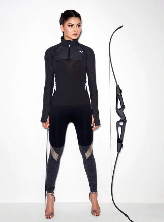 Urvashi Rautela Pics