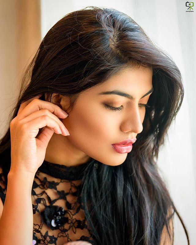 Urvi Shetty Latest Hot & Spicy Photoshoot Stills