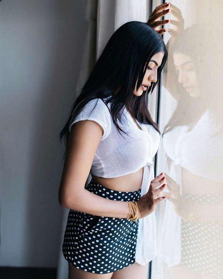 Urvi Shetty Latest Hot & Spicy Photoshoot Stills