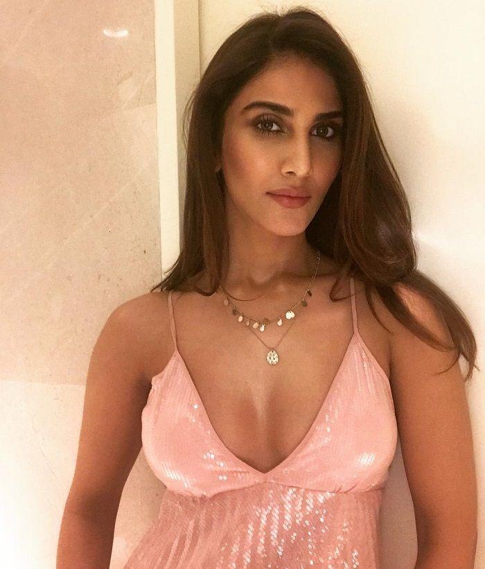 Vaani Kapoor’s stuns in a new look Latest Photos