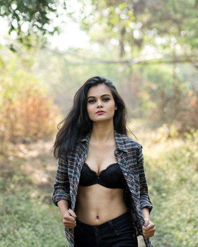 Vaishali Salve Hot Stills