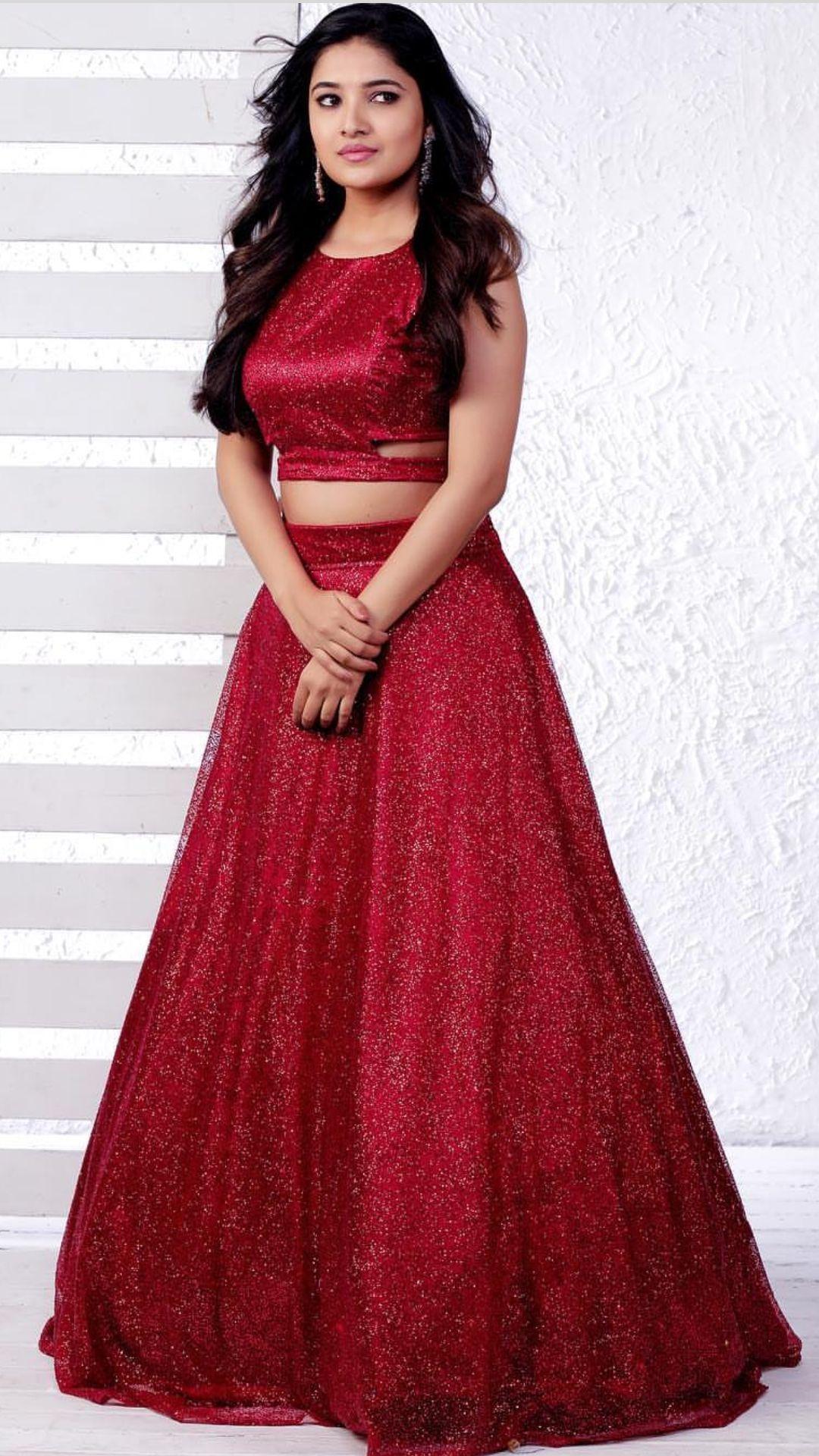 Vani Bhojan Latest Red Images