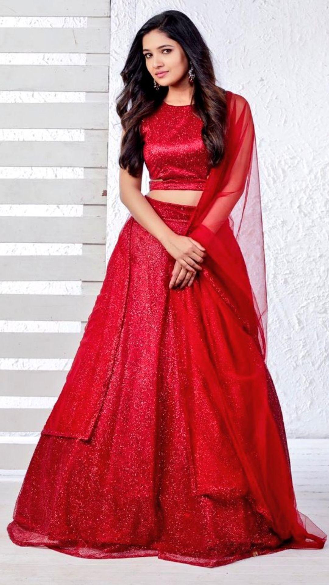 Vani Bhojan Latest Red Images