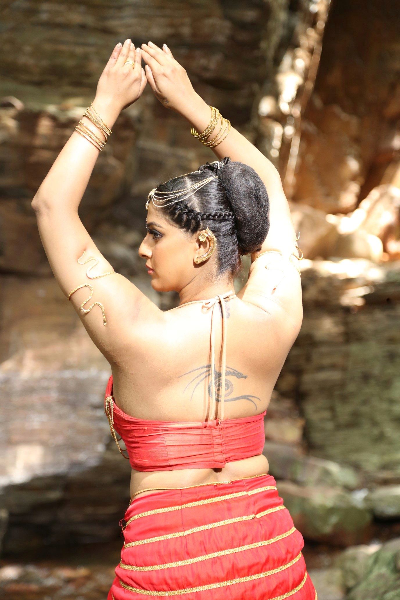 Varalaxmi Hot Stills from Neeyaa 2 Movie