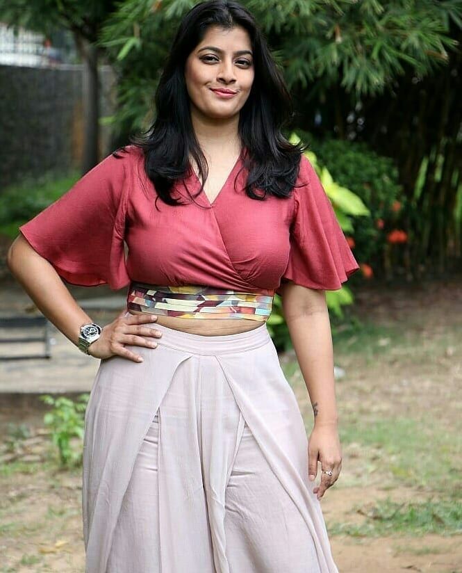Varalaxmi Sarathkumar at Neeyaa 2 Press Meet