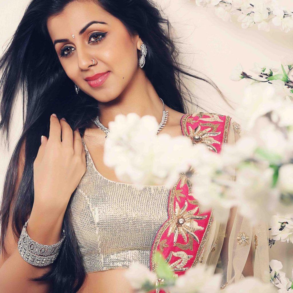 Very Hot And Spicy Images Of Indian Film Actress Nikki Galrani
