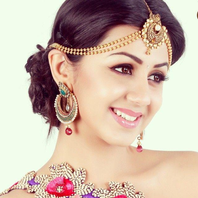 Very Hot And Spicy Images Of Indian Film Actress Nikki Galrani