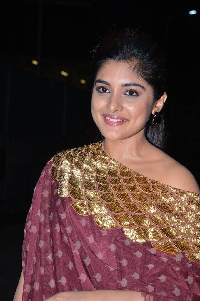 View Latest Photos of Indian Actress Niveda Thomas