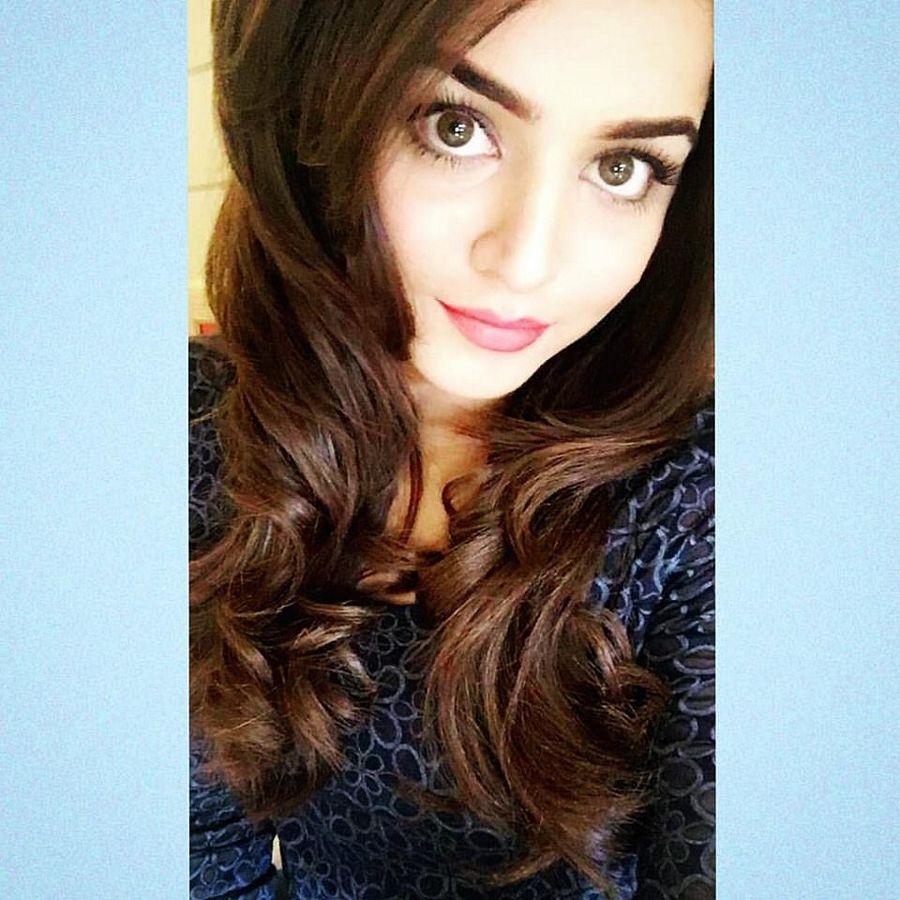 Wamiqa Gabbi Latest 2017 Photo Stills