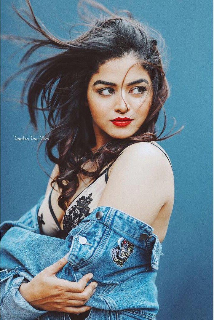 Wamiqa Gabbi Latest 2017 Photo Stills