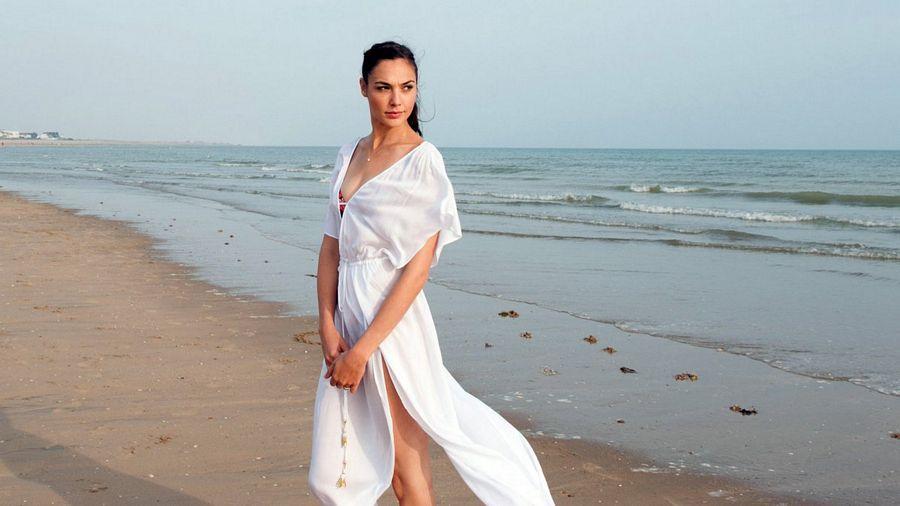 Wonder Woman Actress Gal Gadot Latest Unseen HOT Photos