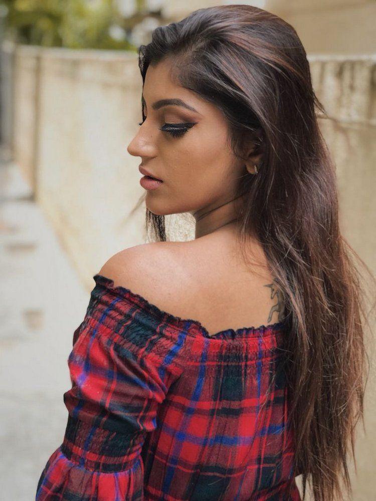 Yaashika Anand Latest Photoshoot Stills