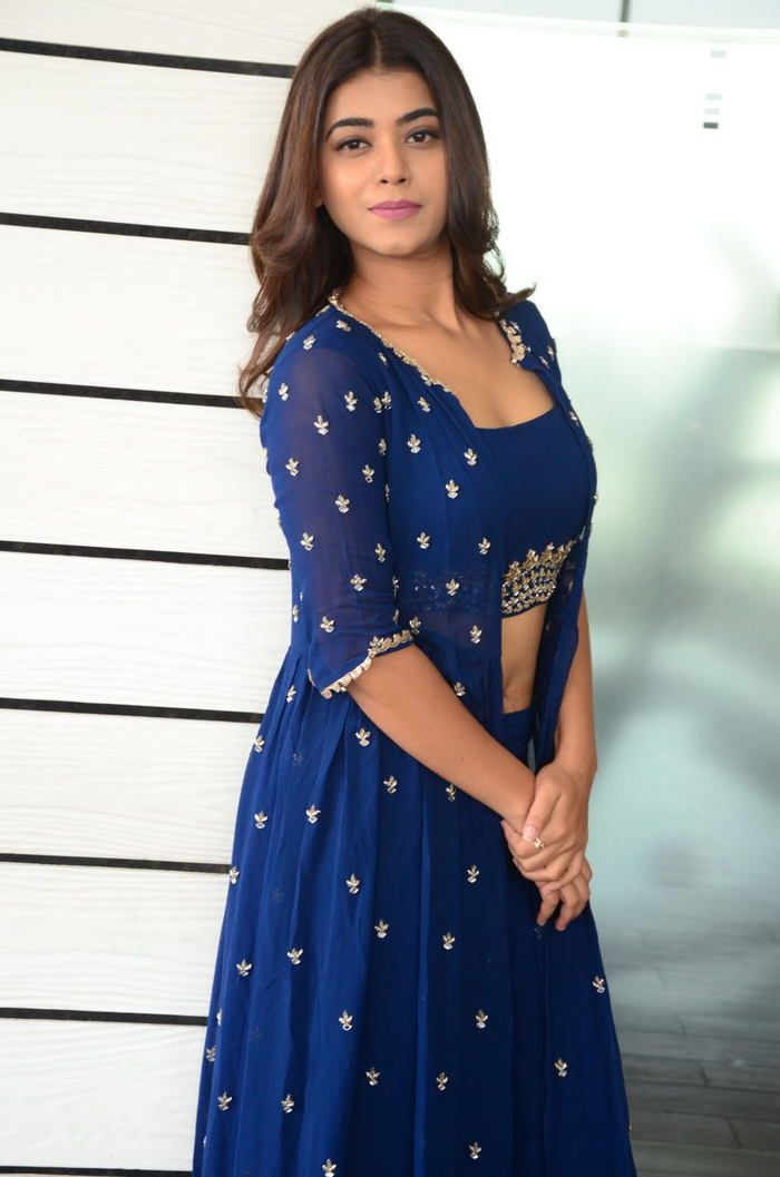 Yamini Bhaskar New Stills & Pics