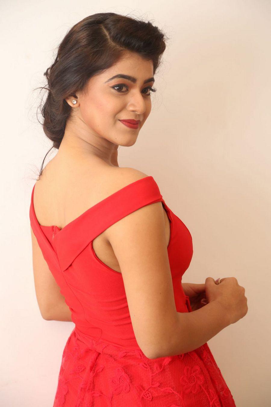 Yamini Bhaskar Spicy Stills