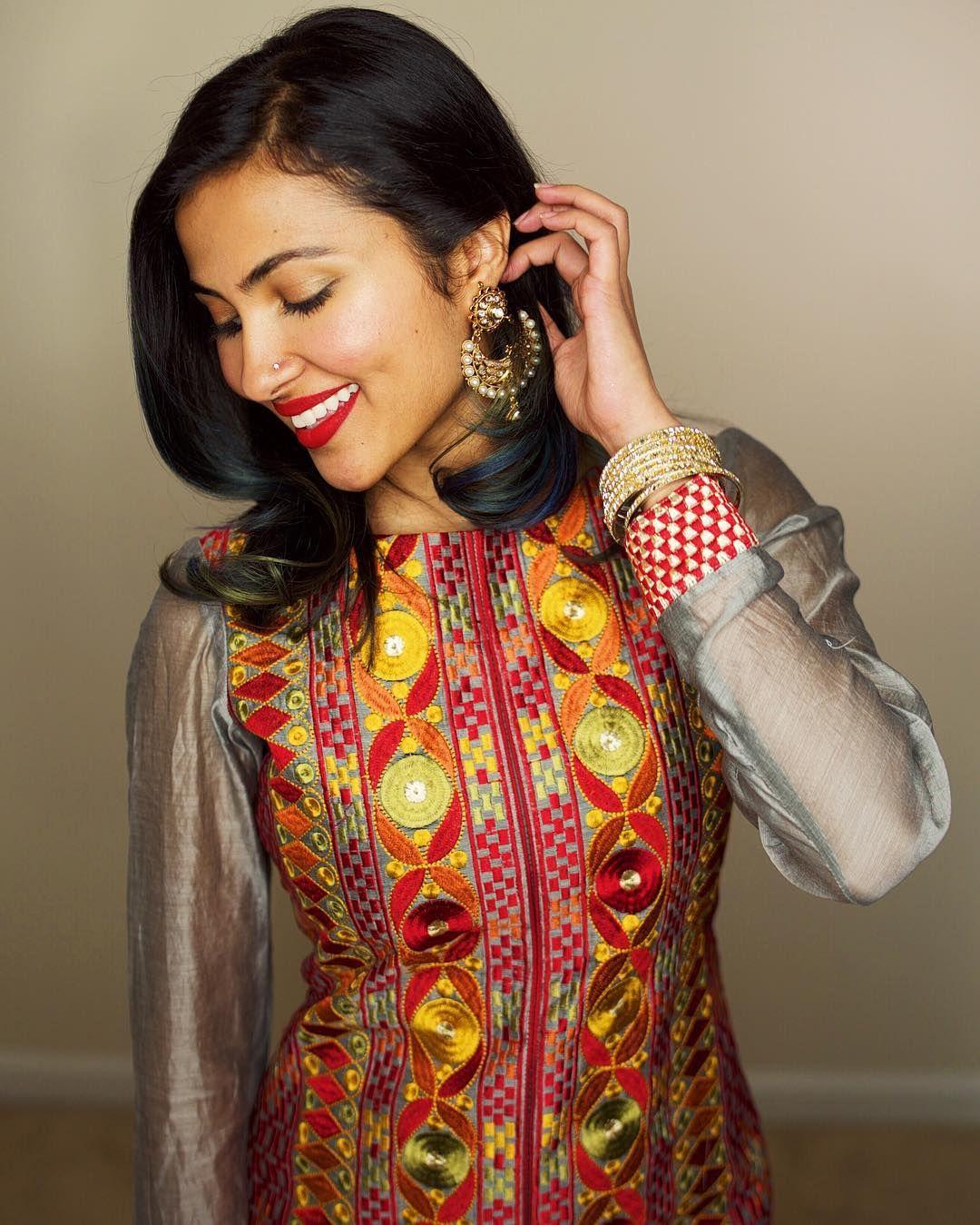 YouTube Singing Sensation Vidya Vox Images Pics & Wallpapers