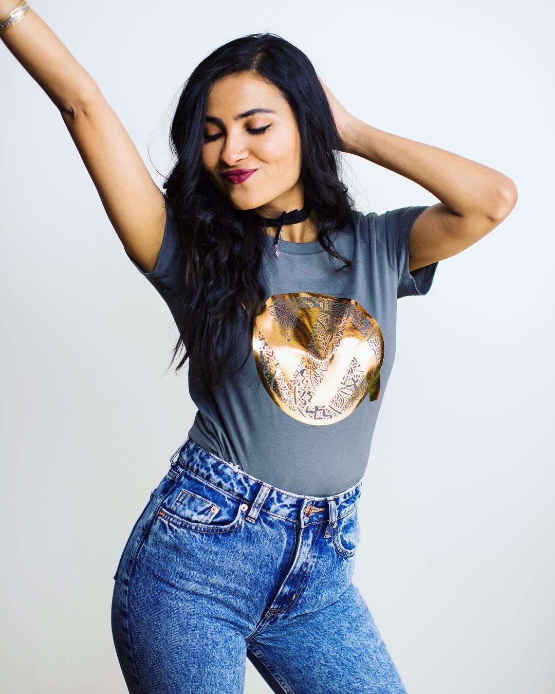 YouTube Singing Sensation Vidya Vox Images Pics & Wallpapers