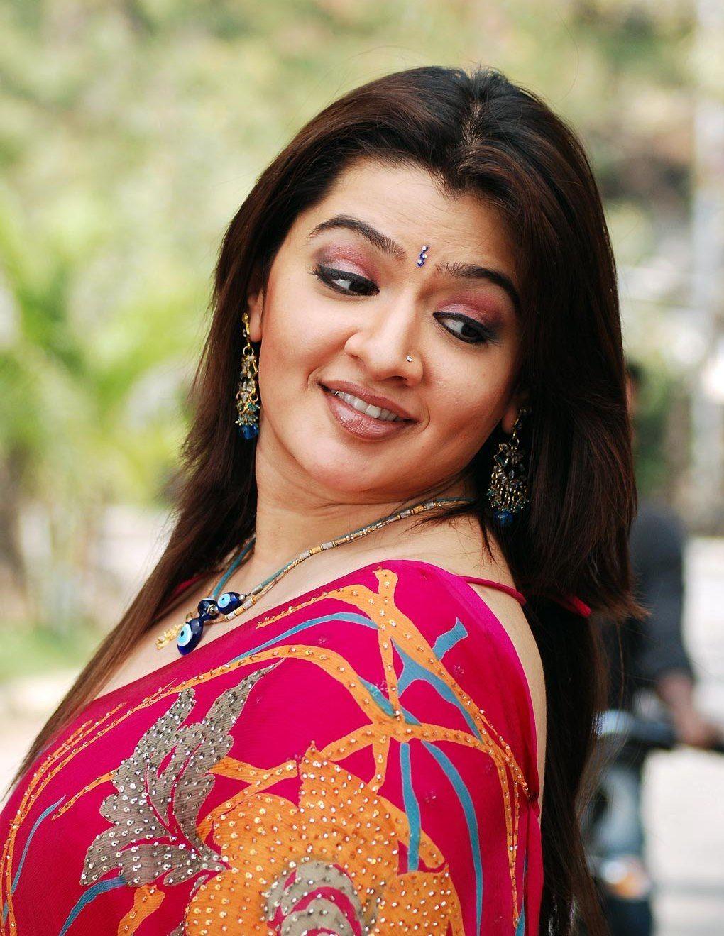 Aarthi Agarwal Saree Photos