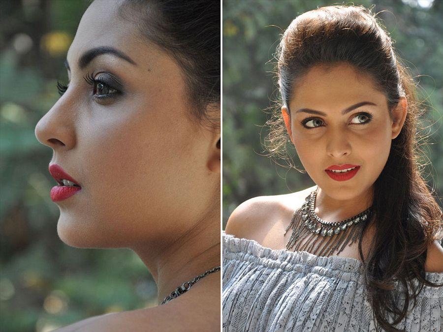 Actress Madhu Shalini Latest Close UP Wallpapers