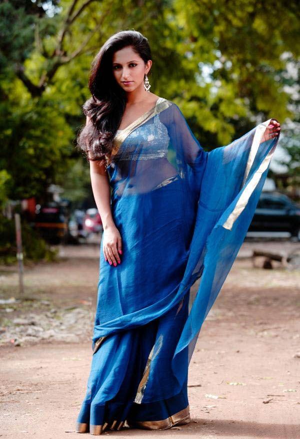 Actress Aasheeka Cute Photos