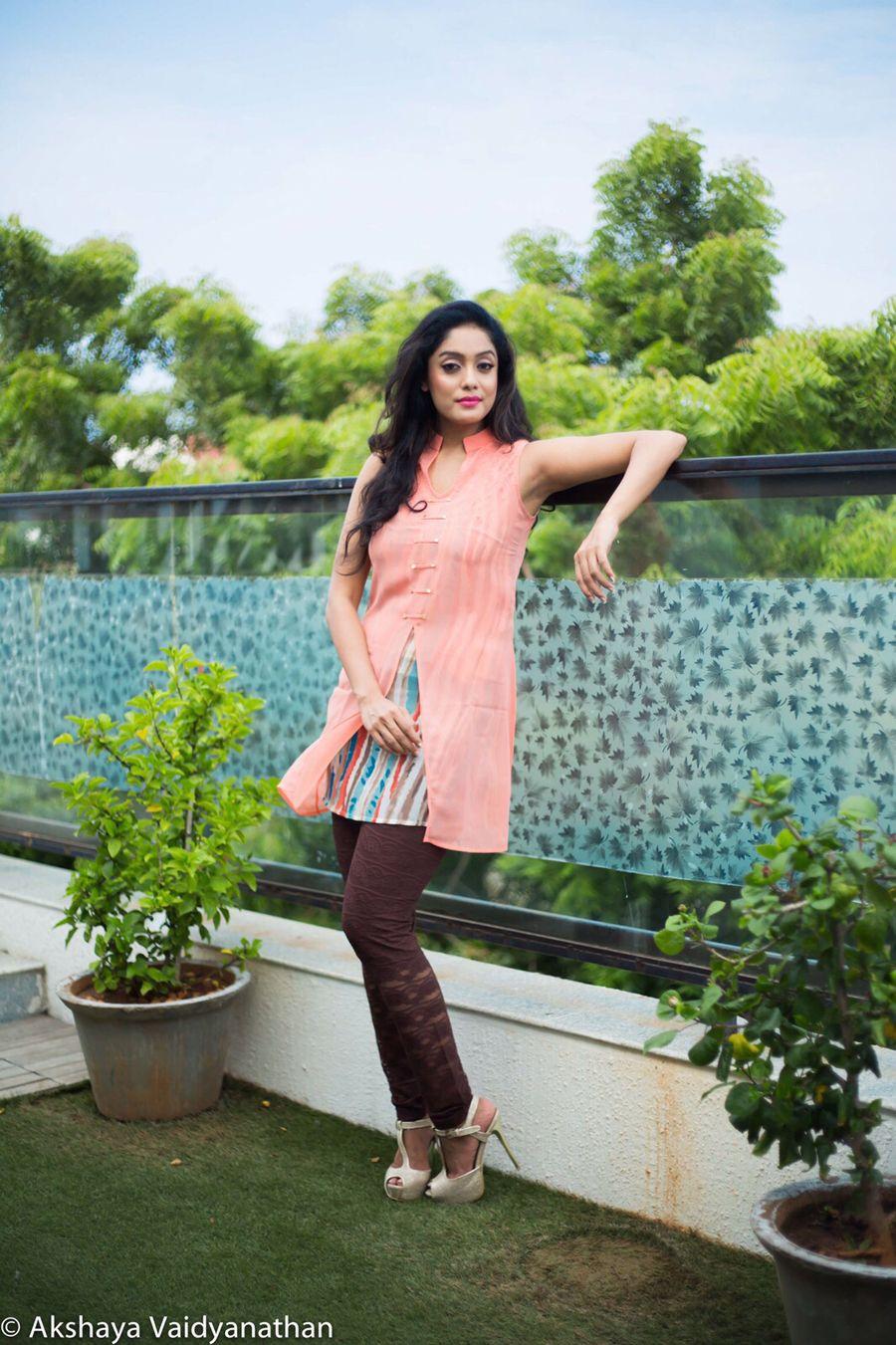 Actress Abhirami Iyer Photoshoots