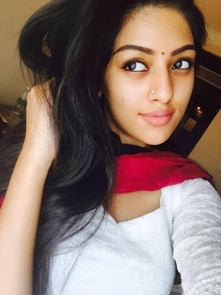 Actress Anu Emmanuel Rare & Unseen Photos