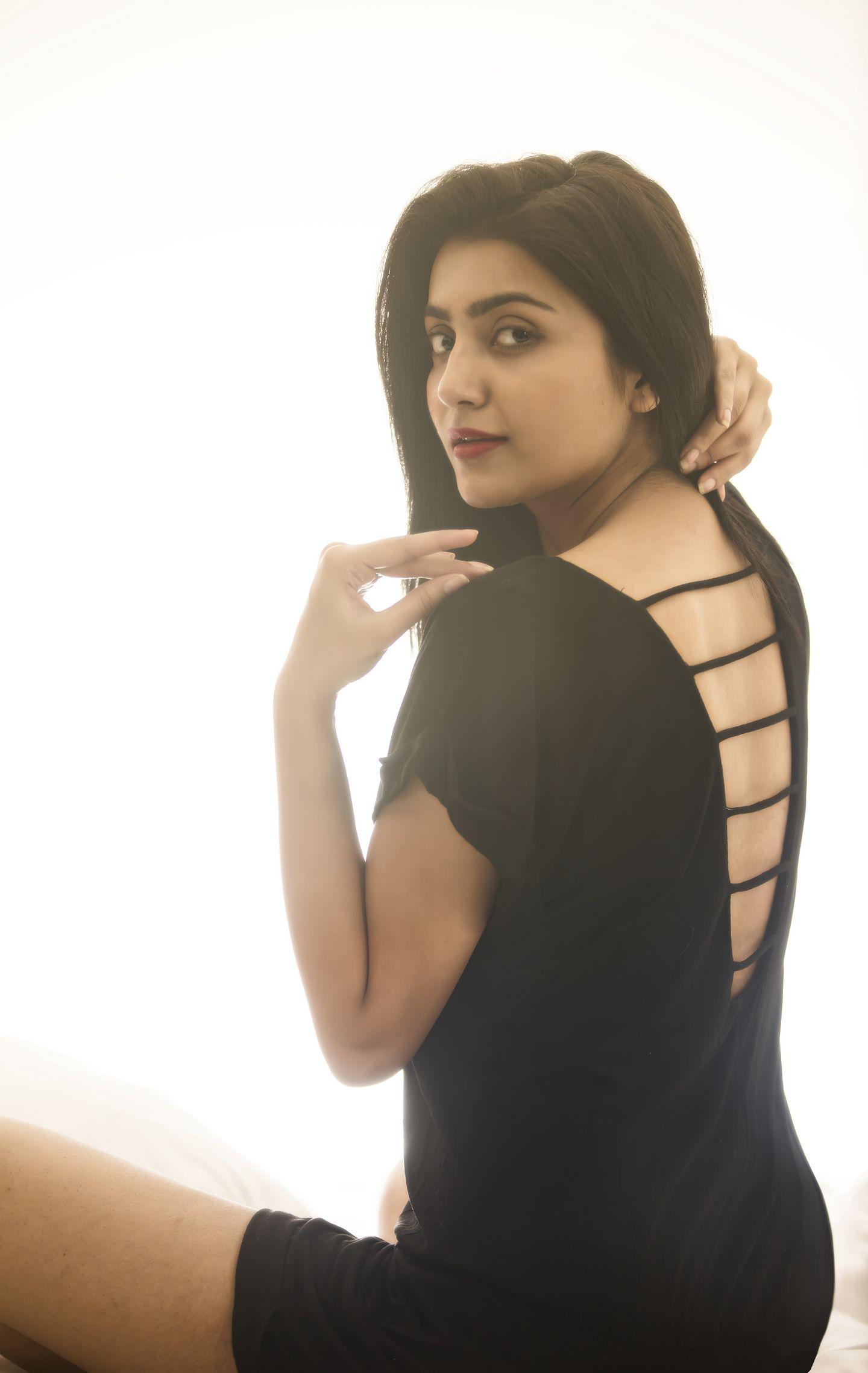 Actress Avantika Latest Pics