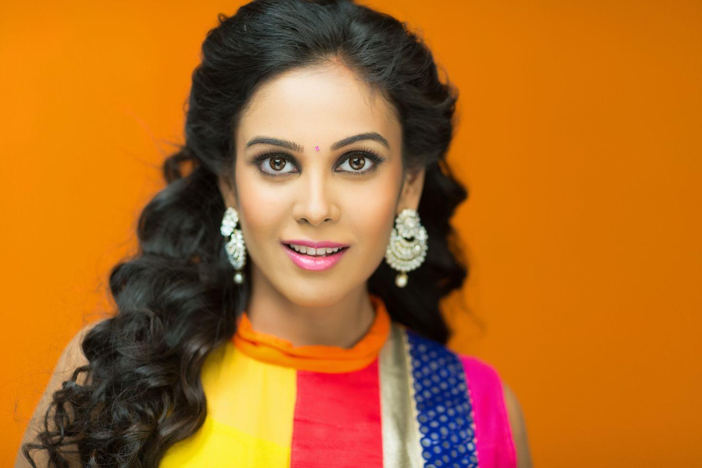  Actress Chandini New Cute Photoshoot