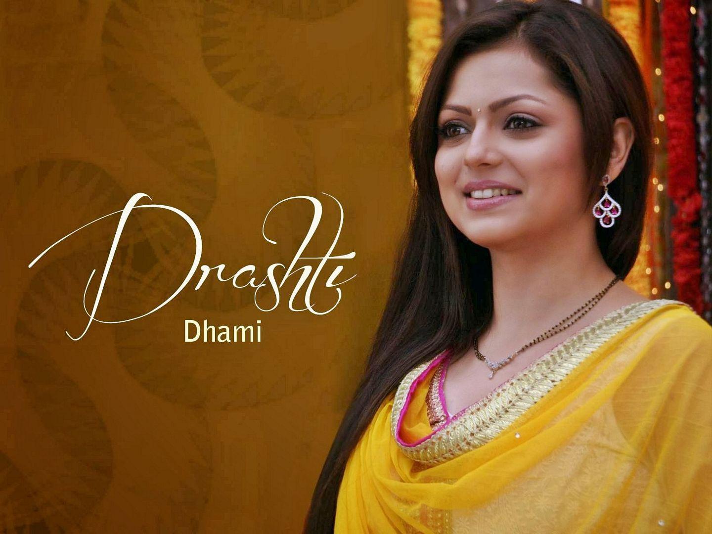 Actress Drashti Dhami HD All Photos And Wallpapers