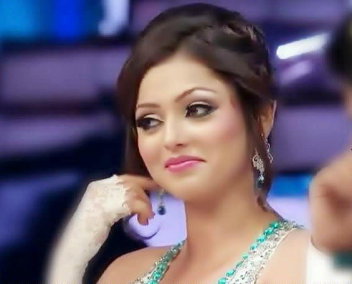 Actress Drashti Dhami HD All Photos And Wallpapers