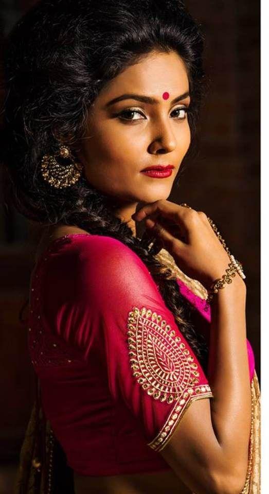 Actress Harini Photoshoot