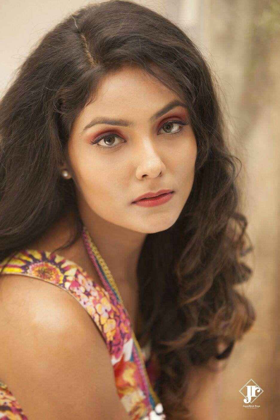 Actress Harini Photoshoot