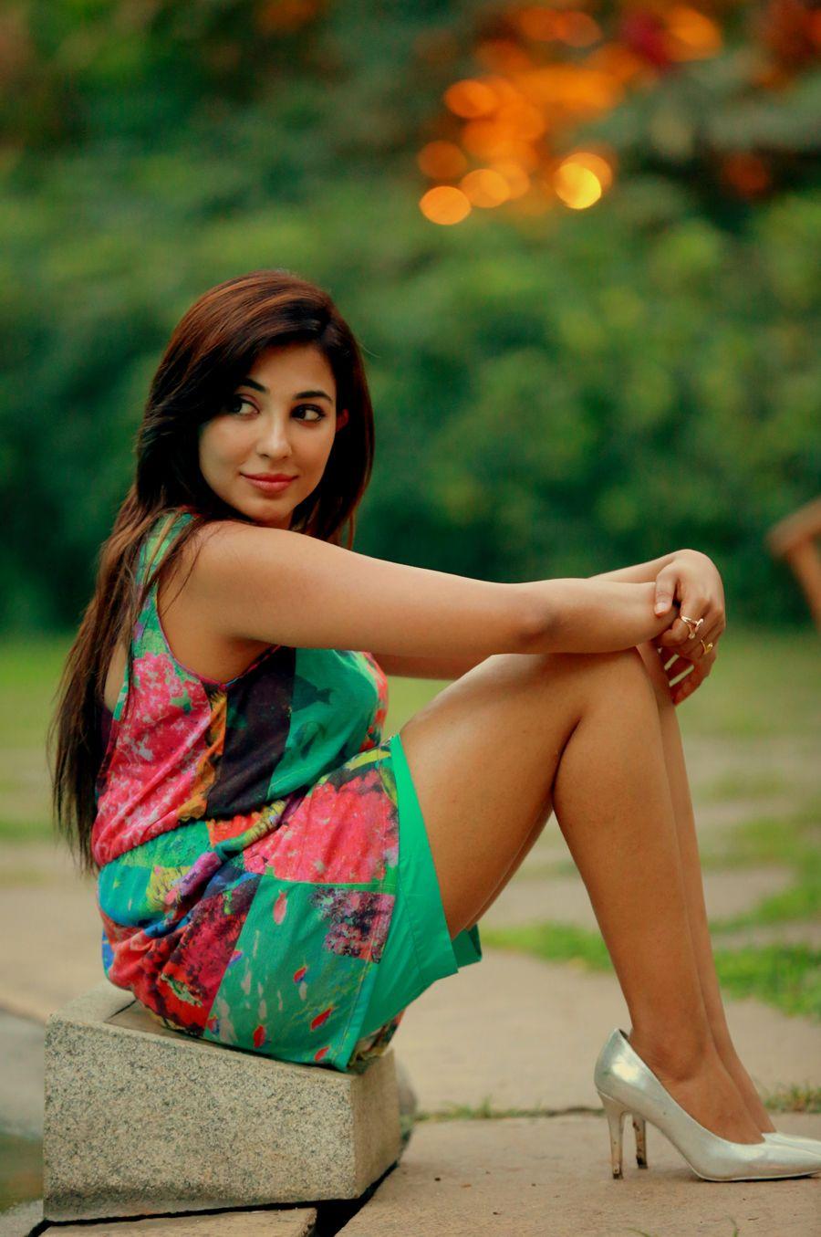 Actress Parvathy Nair Latest Stills