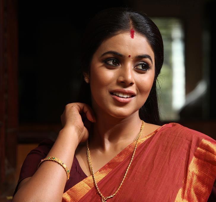 Actress Poorna Unseen Real Life Family Photos