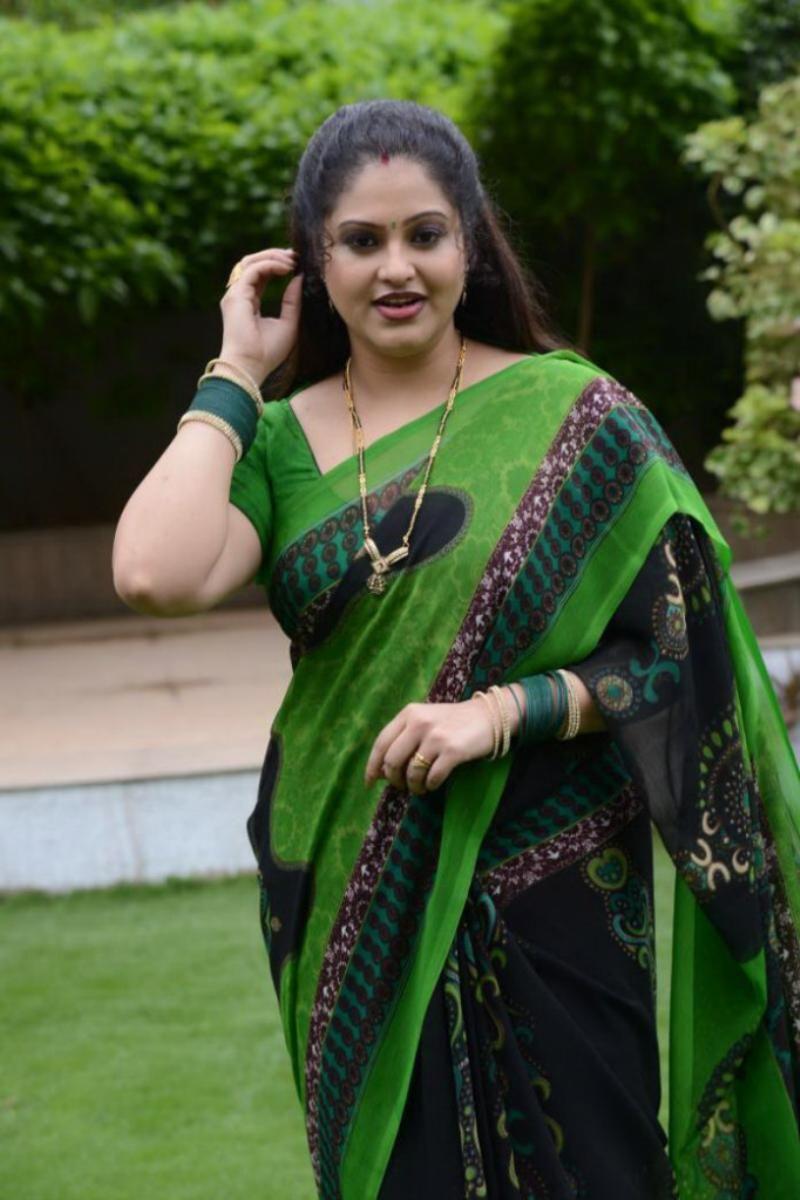 Actress Raasi Saree Pictures