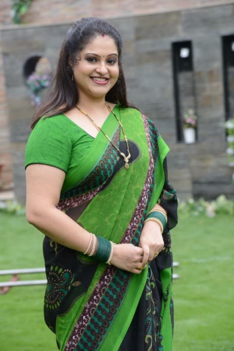 Actress Raasi Saree Pictures