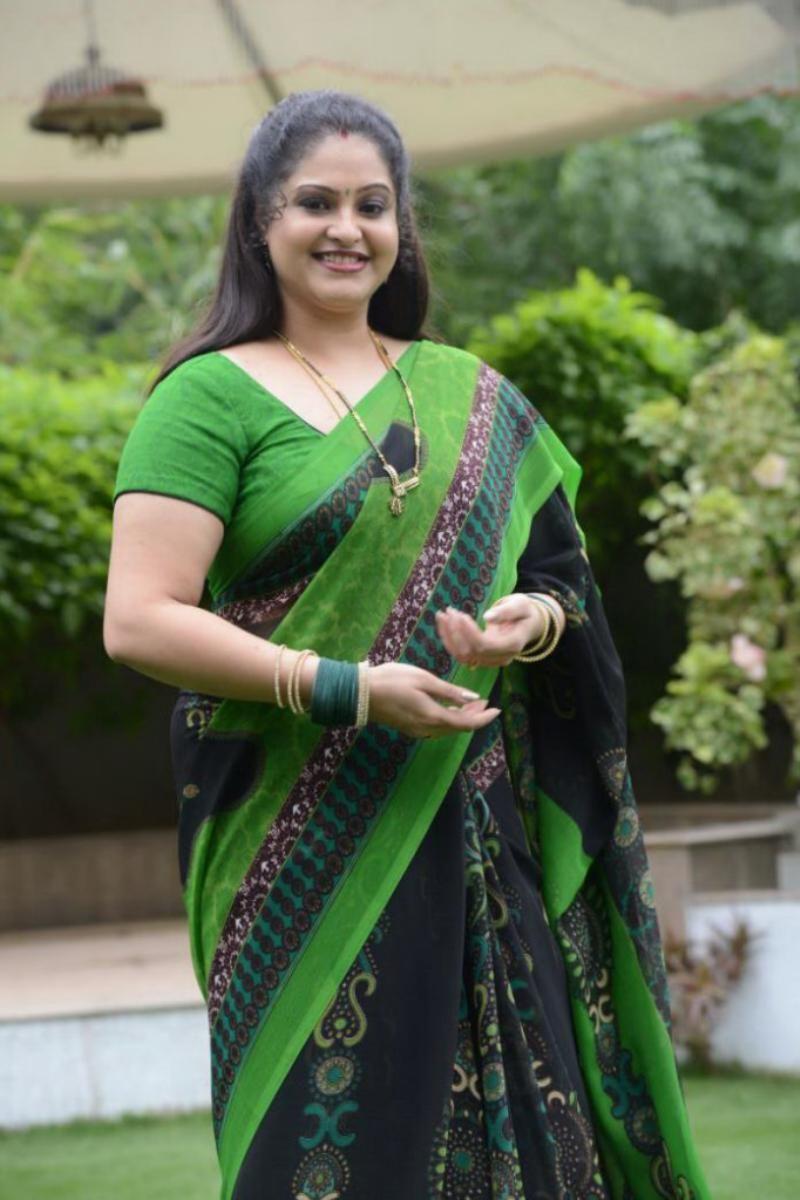 Actress Raasi Saree Pictures