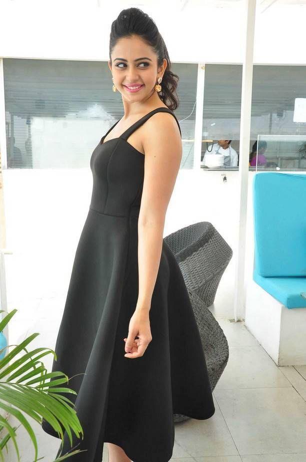 Actress Rakul Preet Sing Sexy Pics