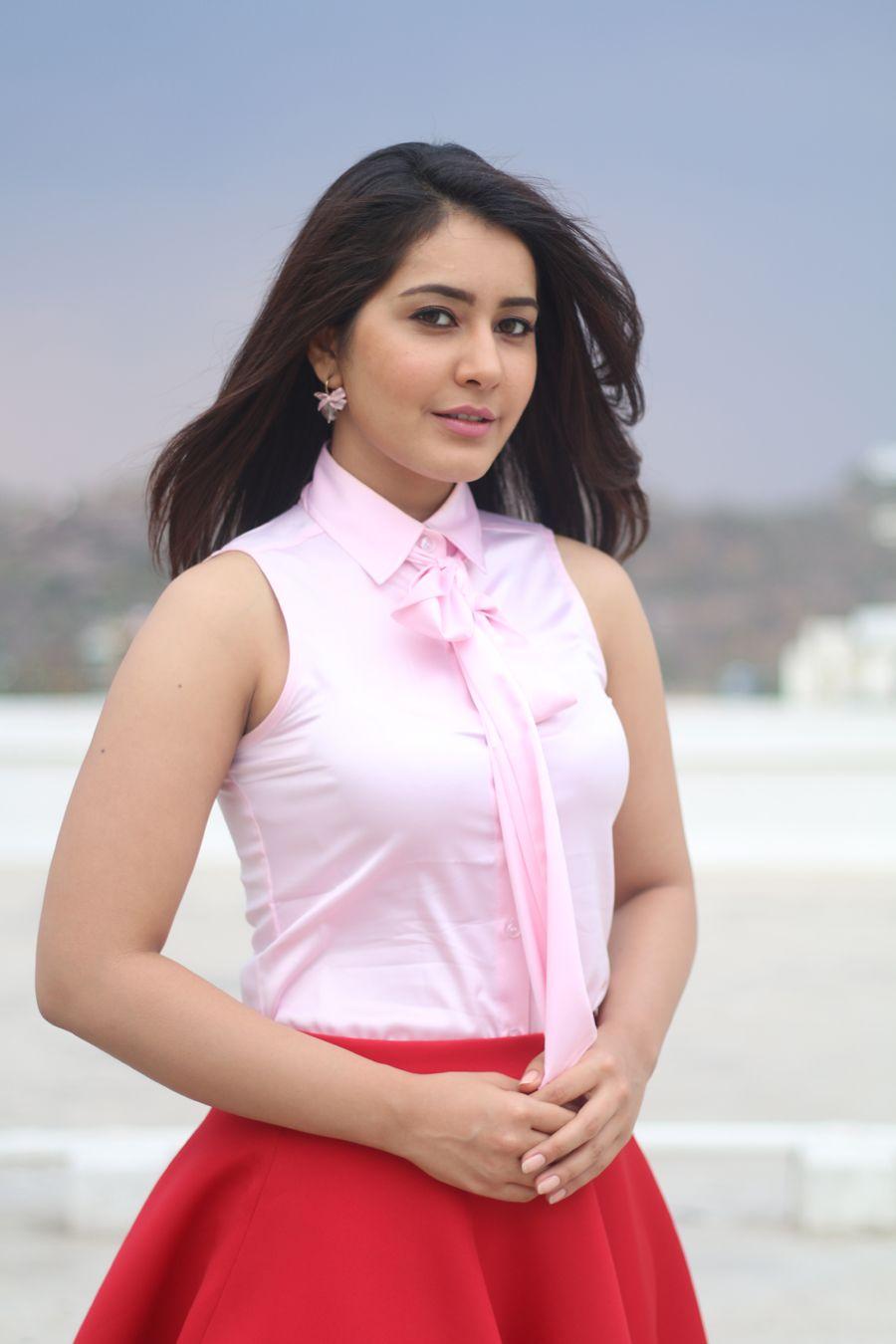 Actress Rashi Khanna Latest Photos
