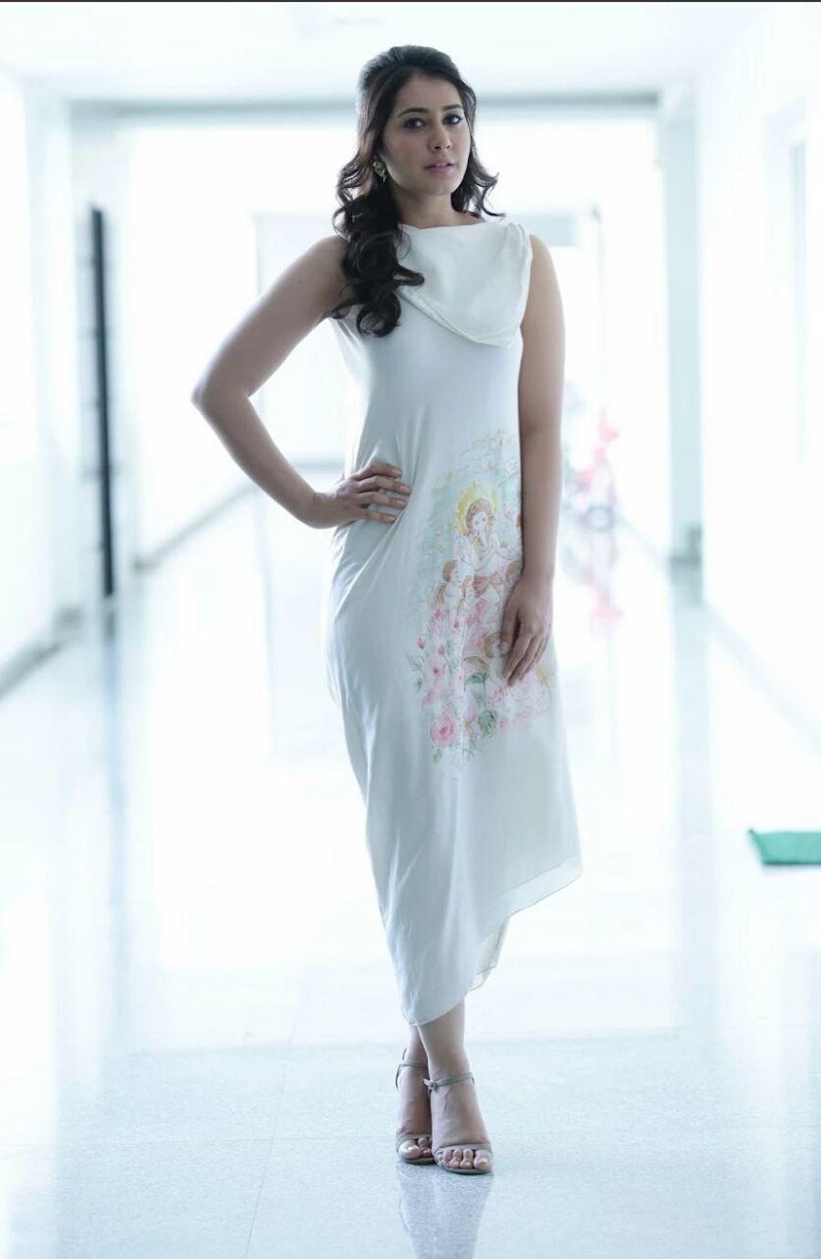 Actress Rashi Khanna Pics
