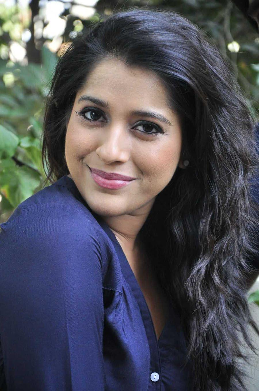 Actress Rashmi Gautam New Pics