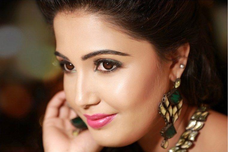 Actress Sandra Amy Latest Photoshoot Stills