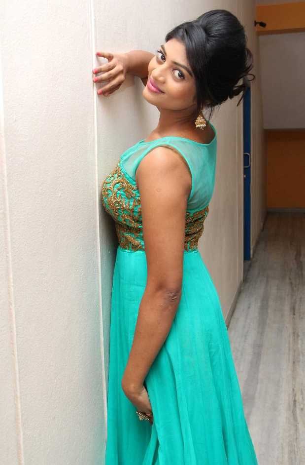 Actress Sowmya Latest Photos