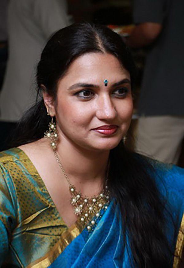 Actress Sukanya Photo Pics