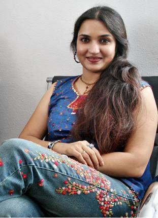 Actress Sukanya Photo Pics