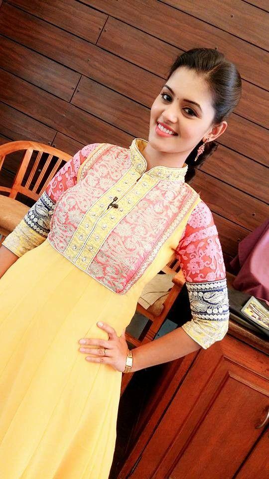 Actress Swathishta Krishnan Photos