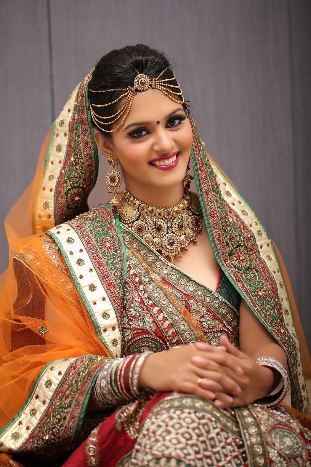 Actress Swathishta Krishnan Photos