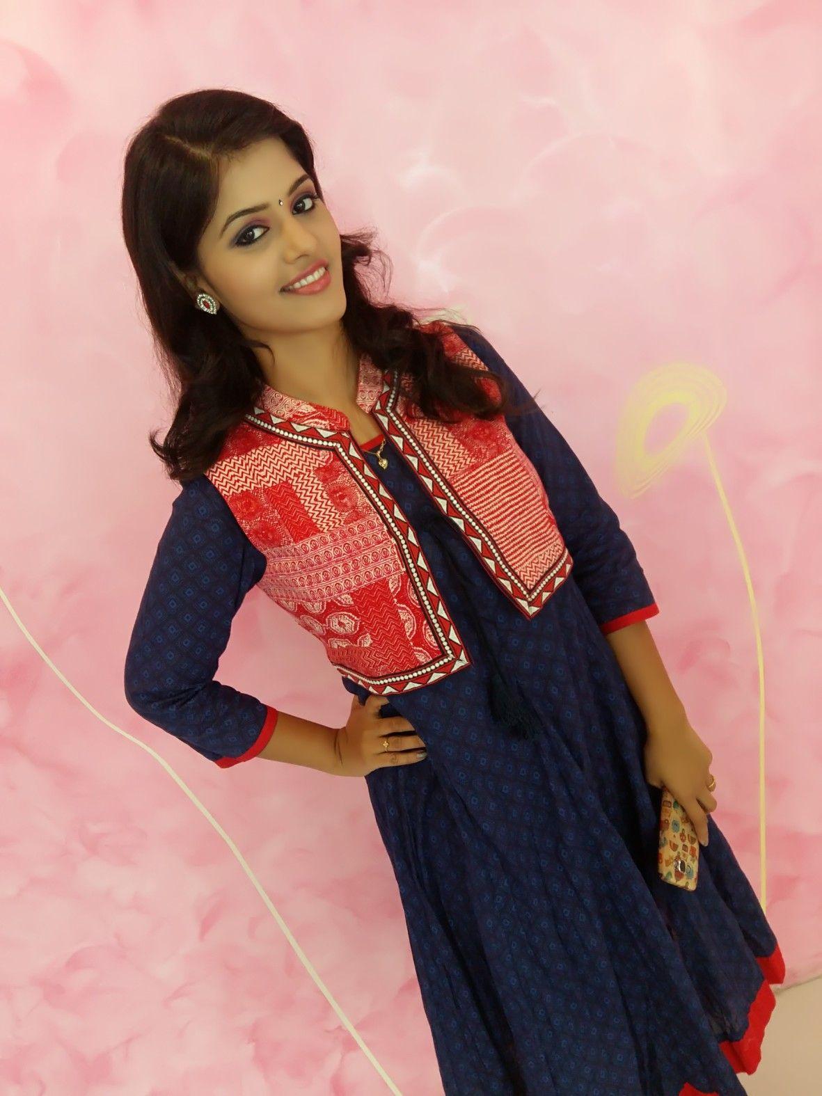 Actress Swathishta Krishnan Photos