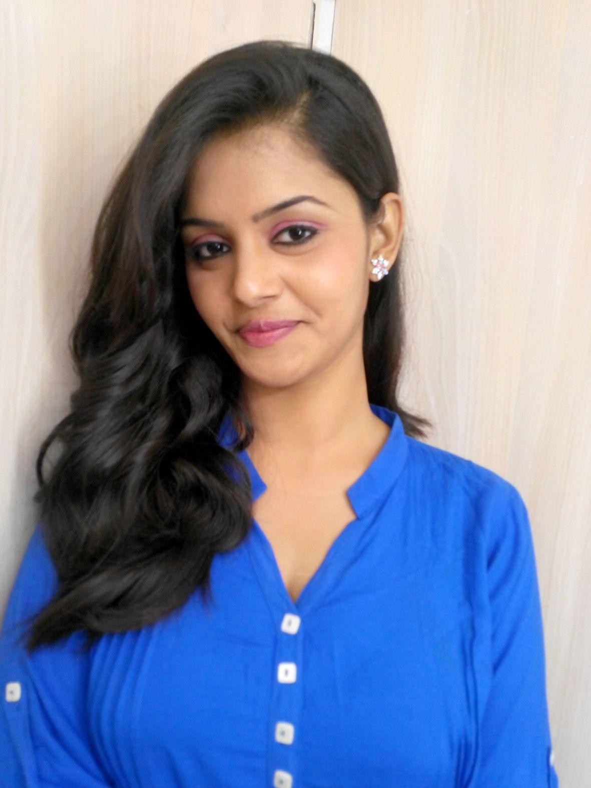 Actress Swathishta Krishnan Photos