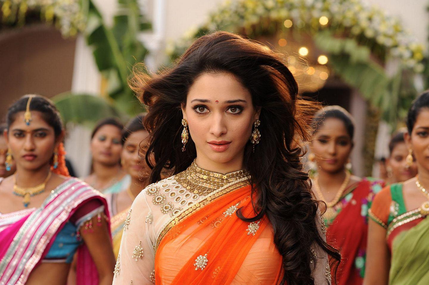 Actress Tamanna New Looks